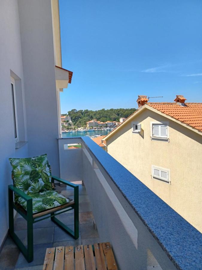 Apartments Ivic Rab Town Exterior foto
